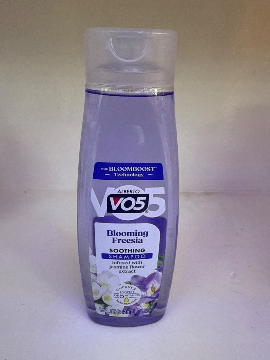 VO5 shampoo blooming freesia